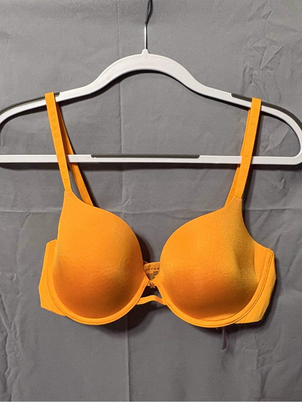 Savage X Fenty T-Shirt Bra in Pumpkin Orange/Yellow Sheen NWOT
